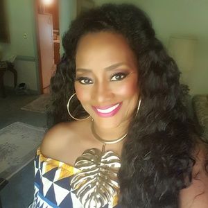 Meet your Posher, Sandra